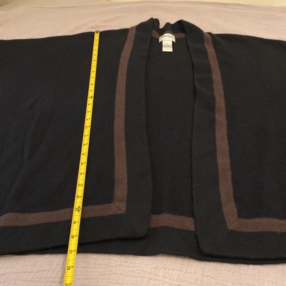 Neiman Marcus Black and Brown Cashmere Kimono Sleeves wrap . Size S/ M - Picture 5 of 7